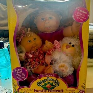 Cabbage Patch Kids Family Portrait Baby Dolls